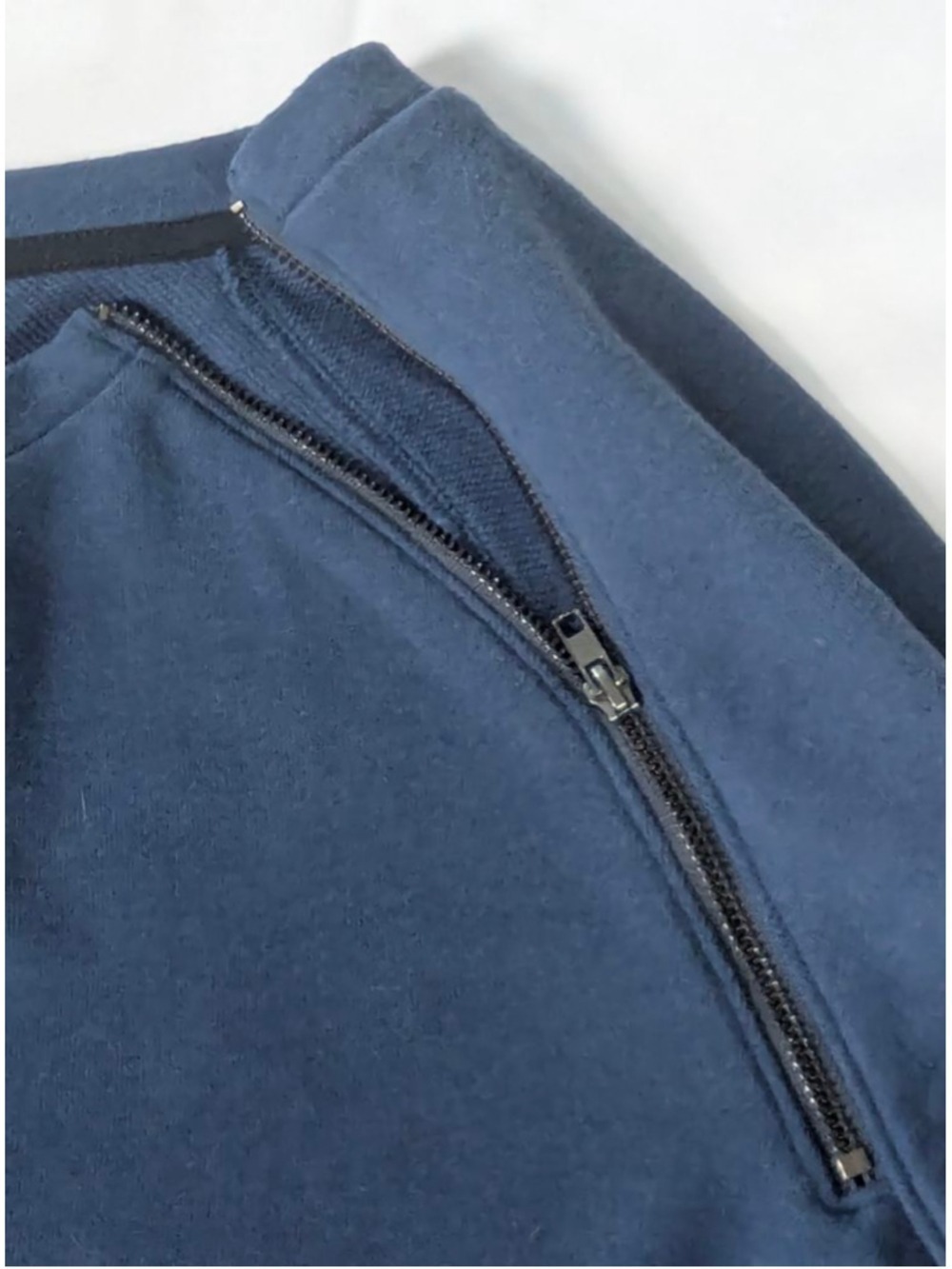 Lolë Blue Asymmetrical Zip Pullover Sweatshirt Women’s Large - Picture 4 of 4